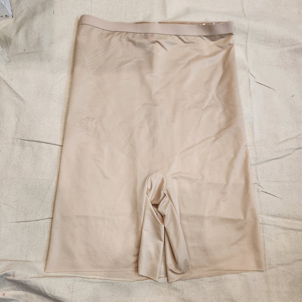New Spanx Shapewear Mid-Thigh Bodysuit Shaper Nude Beige Size 2X 28-30